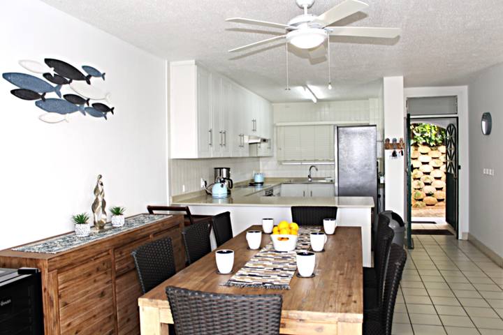 Paros U1 Dining Area and Kitchen